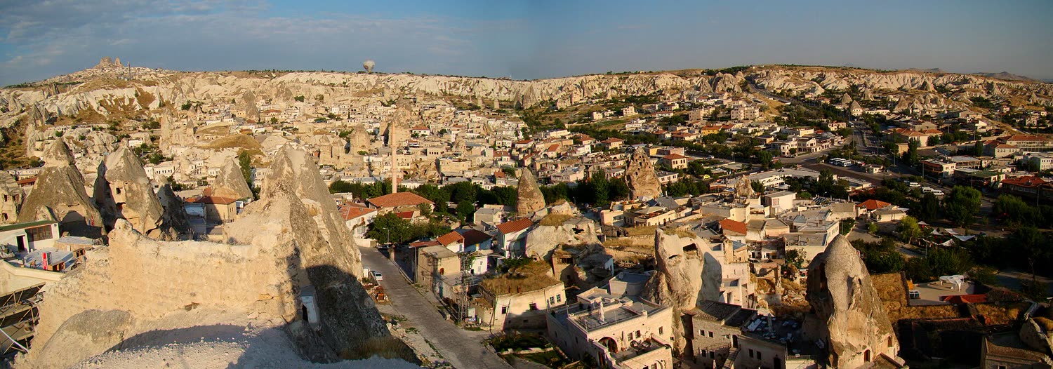 Panorámica de Göreme con chimeneas de hadas
